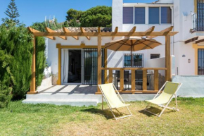 Отель MalagaSuite - Urb. Torremar en Capellania Benalmadena  Фуэнхирола